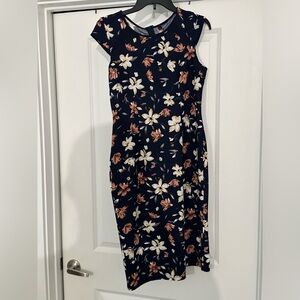 Women’s Flower Dress/Work Attire